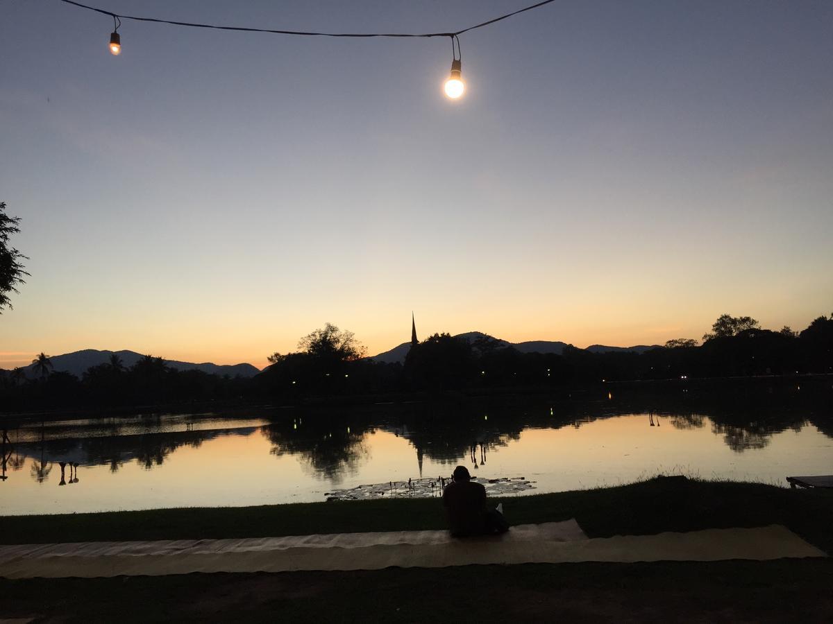 Moat View Hotel Sukhothai Exterior photo